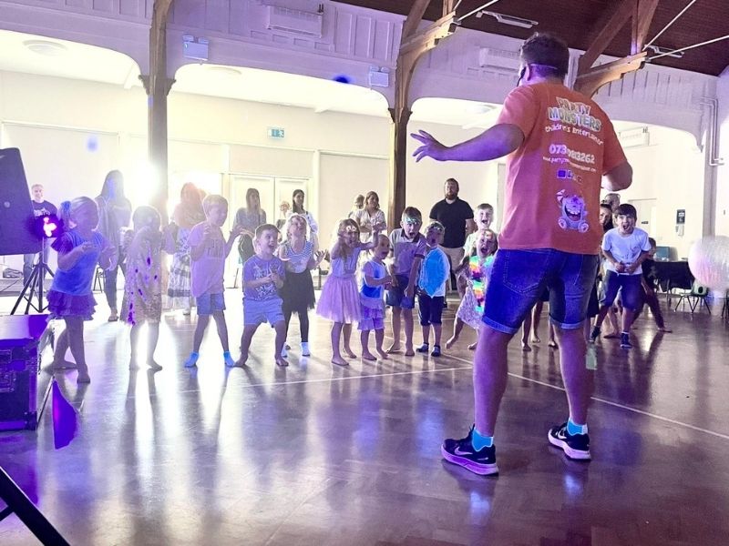 School Disco Entertainer and DJ Hire