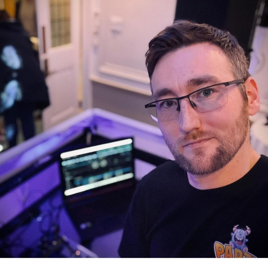 DJ Hire Essex DJ Hire Essex