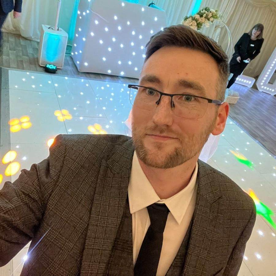 DJ Hire Essex DJ Hire Essex