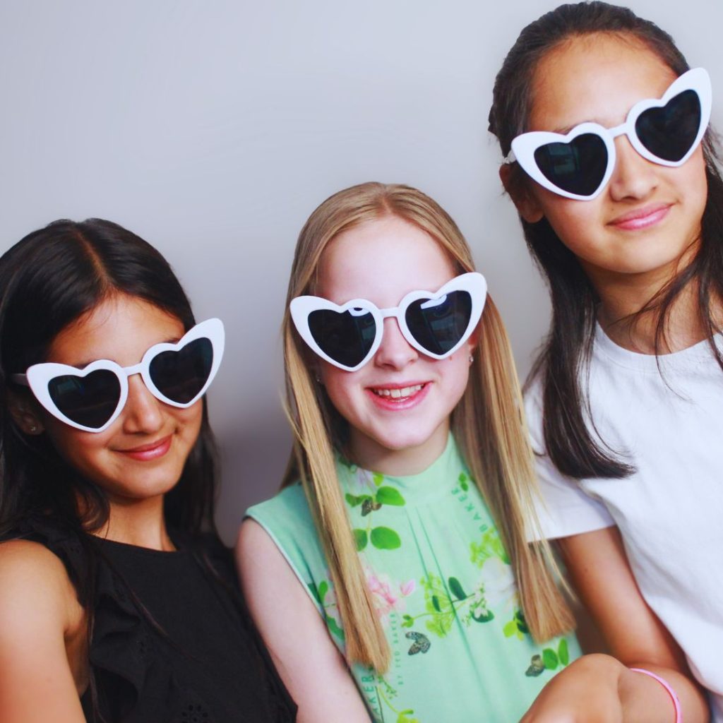 magic mirror for kids parties